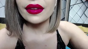 hornyycpl crazy lady fondles her cunt in panties