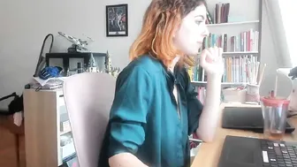 foxycam the charming bitch fucks both holes