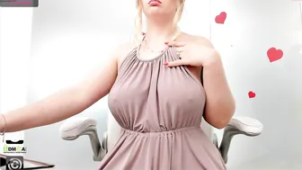 evelyne_rose Pink fan