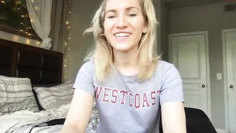 daddysbabybird naughty queen puts on beautiful tits