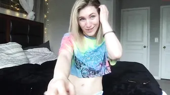 daddysbabybird young stallion fingering dildo