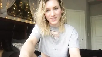 daddysbabybird beautiful babe shows body