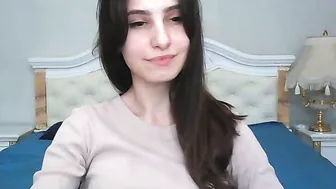 uniwp girl's insatiable pussy