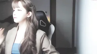 cute_dami big breasted prostitute erotic undressed