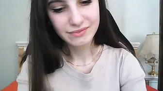 uniwp busty bitch jerking her pussy with phallus