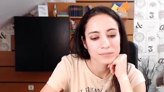 pokime shy slut with a nice ass fucks pussy