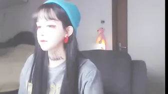 cute_dami trans girl tames her girlfriend