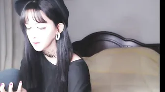 cute_dami gorgeous prostitute caresses shaved cunt