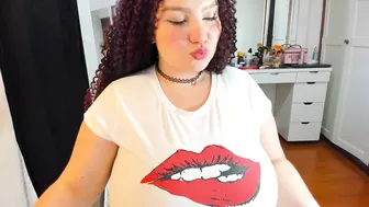 skoll_xxx Busty doll