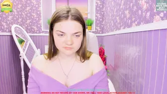 malia_coy sexy slut shows big tits