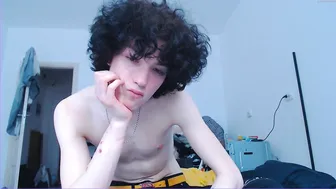 miashopper2 juicy mom shakes her ass