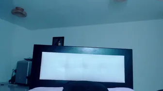 havingfun39 tanned lady fucks her friend