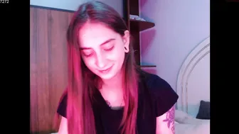 good_gerl chick eagerly absorbs dildo