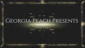 paypeaches luxurious blonde passionately pulls pussy
