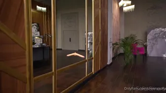 SimensSofia onlyfans exquisite mare fucks in rider pose