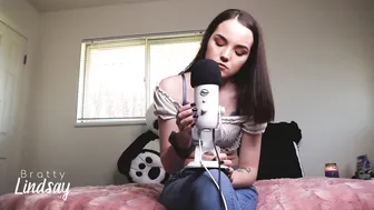 Bratty Lindsay sexy lady caresses pussy