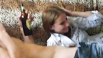 her first blowjob ( amateur )