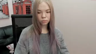 nikkishygirl Excellent body gives pussy