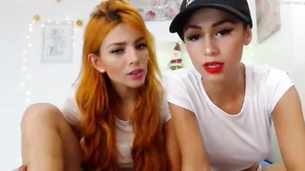 courtneyhonney Sexy pyshechka exhausting the cap with masturbation