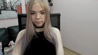 nikkishygirl meter dick in all holes