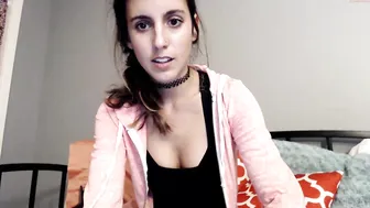 syriahsage Busty courage is naughty with girlfriends