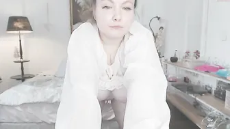 sofiavera Charming Shlendra fingering anus with a sex toy