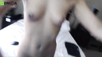 3zcompany Beautiful lady pulls pussy