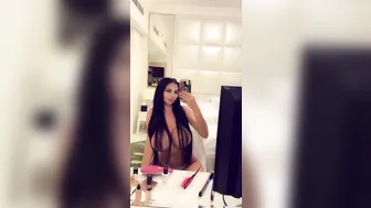 yvonne_bar black