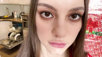 solazola depraved women masturbate