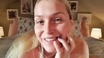 kathianobilixx onlyfans crazy lady having fun with sex toys