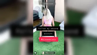 Paola_Skye onlyfans awesome brown girl in white stockings tickles her cap delicately