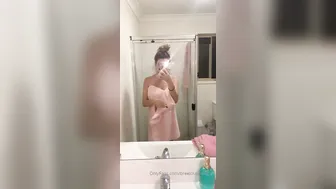 breelouisexoxo onlyfans vicious quill chatting in free chat