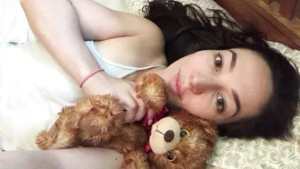 Orenda onlyfans lustful slut fucks her pussy with a phallus