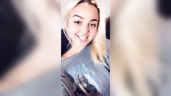 Olivia Cara onlyfans model