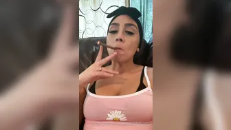 Lilly Hall onlyfans expressive lady masturbates pussy