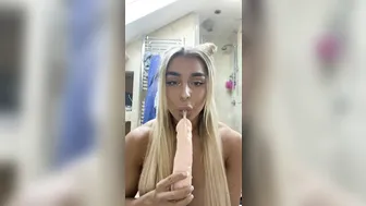 Kiera Jaston onlyfans pretty woman with perfect figure shows her skills on a pole