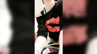 Kendra Lust onlyfans fierce handjob with effect