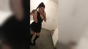 Kayla Sweet onlyfans beautiful bitch jerks off with an unusual device