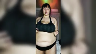 Dani onlyfans graceful babe gently masturbates pussy