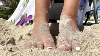 Goddess Tall Tasha onlyfans busty lady masturbates the front cap with a sex toy