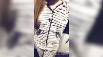 Belle Grace onlyfans fat chick fucks cunt with phallus