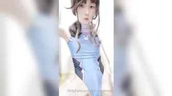 youngwoozzz onlyfans cute whore sits on thick cock