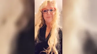 fitcougar50 onlyfans fascinating skin strips and pulls pussy