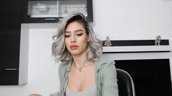 i_am_sarahxxx bitch eagerly fucks holes