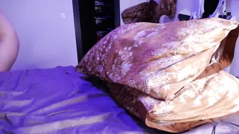 emmafantasy21 beautiful blonde girl shows naked body