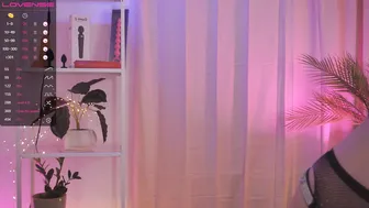 emiliajovial Hot brunette