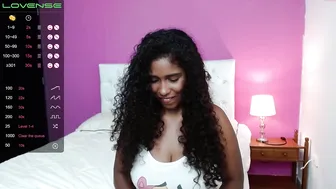 bigboobs_sexy_girl beautiful babe shows  body