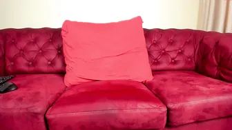 hot_hayde busty maiden posing in stockings