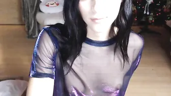 annsmith Chick fucks herself with a big rubber dildo
