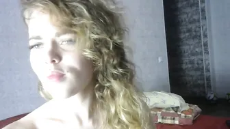 you_will_love_us Shrew babe fingering with vibrator